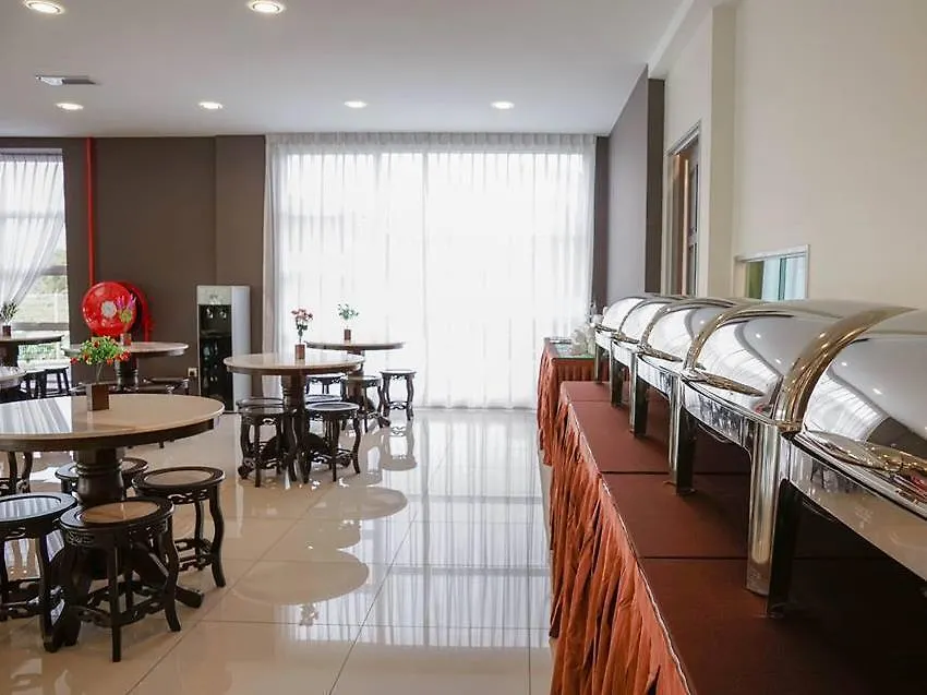 906 Premier Hotel Malacca 4*,